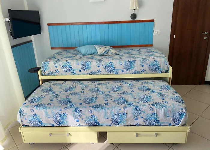 Azzurro Smeraldo 아파트 *